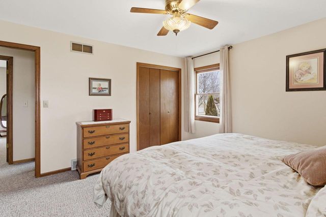 900 E Elm ROAD, Oak Creek, WI 53154