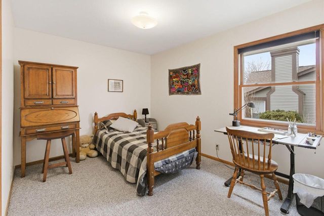 900 E Elm ROAD, Oak Creek, WI 53154