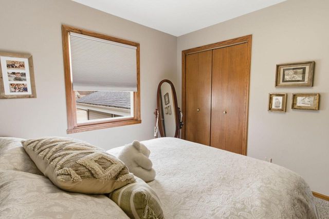 900 E Elm ROAD, Oak Creek, WI 53154