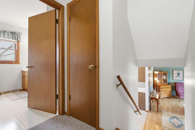 900 E Elm ROAD, Oak Creek, WI 53154