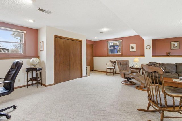 900 E Elm ROAD, Oak Creek, WI 53154