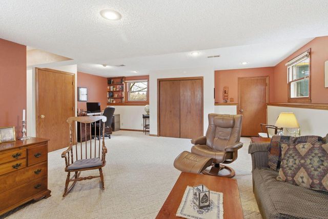 900 E Elm ROAD, Oak Creek, WI 53154