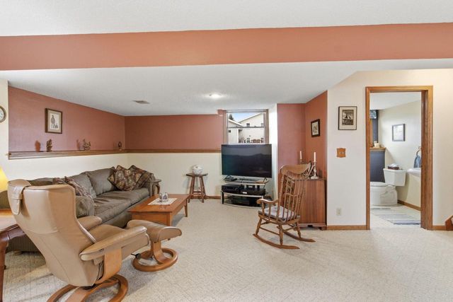 900 E Elm ROAD, Oak Creek, WI 53154