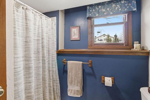 900 E Elm ROAD, Oak Creek, WI 53154