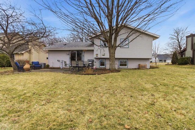 900 E Elm ROAD, Oak Creek, WI 53154