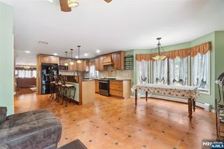 16-1 Oakdene Avenue, Cliffside Park, NJ 07010