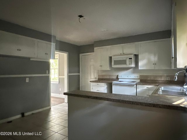 460 W Northside Drive, Jackson, MS 39206