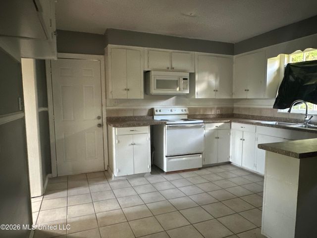 460 W Northside Drive, Jackson, MS 39206