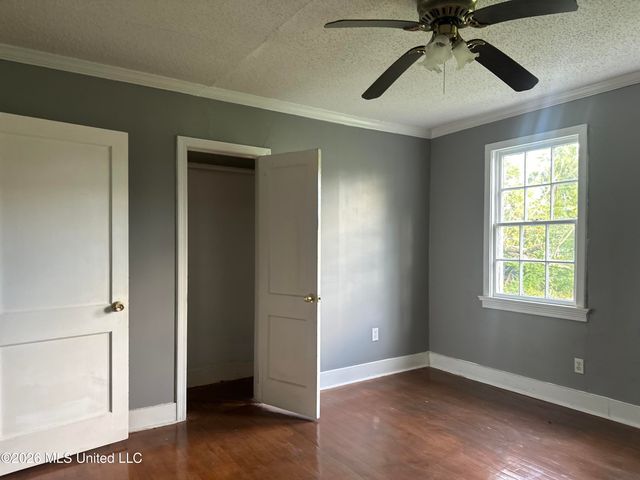 460 W Northside Drive, Jackson, MS 39206