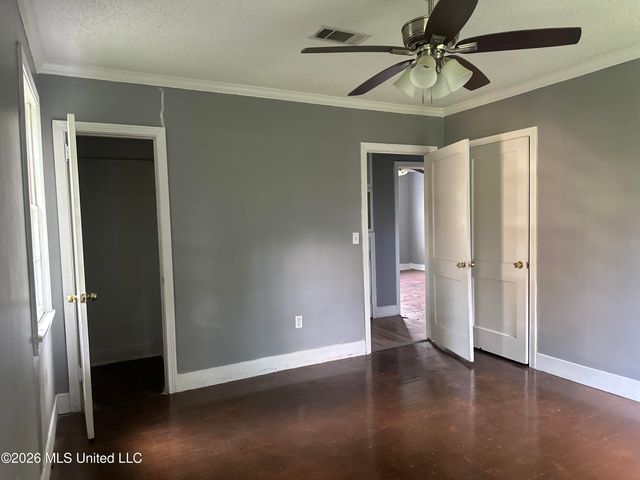 460 W Northside Drive, Jackson, MS 39206