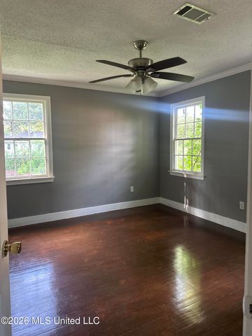 460 W Northside Drive, Jackson, MS 39206