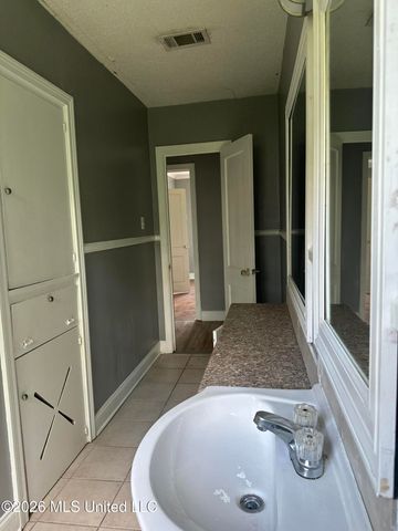 460 W Northside Drive, Jackson, MS 39206