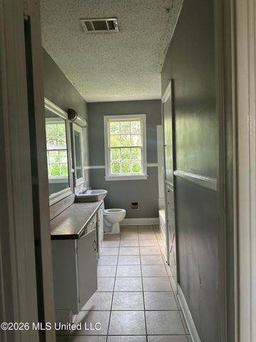 460 W Northside Drive, Jackson, MS 39206