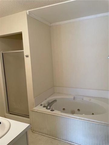 1015 Holly Drive, Gainesville, GA 30501