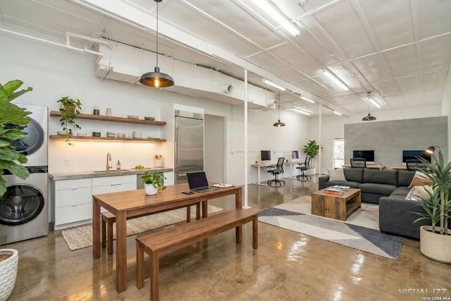 1020 Roosevelt, San Antonio, TX 78210