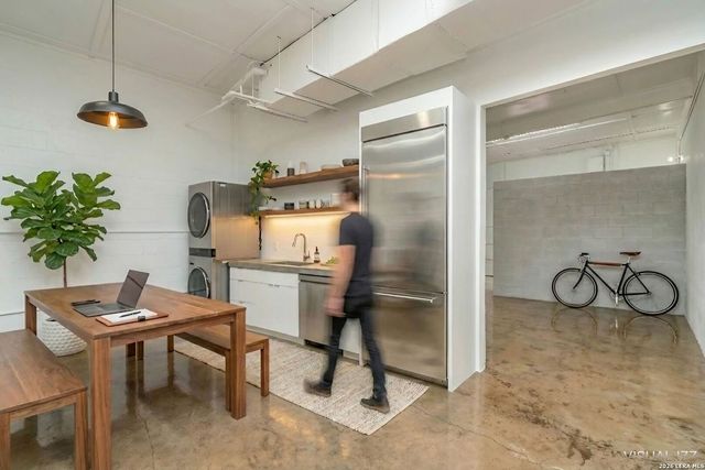 1020 Roosevelt, San Antonio, TX 78210