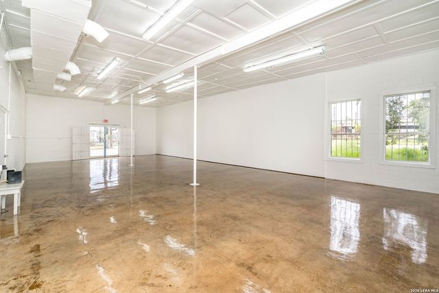 1020 Roosevelt, San Antonio, TX 78210