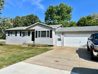 2071 Mackinaw Drive, Davison, MI 48423