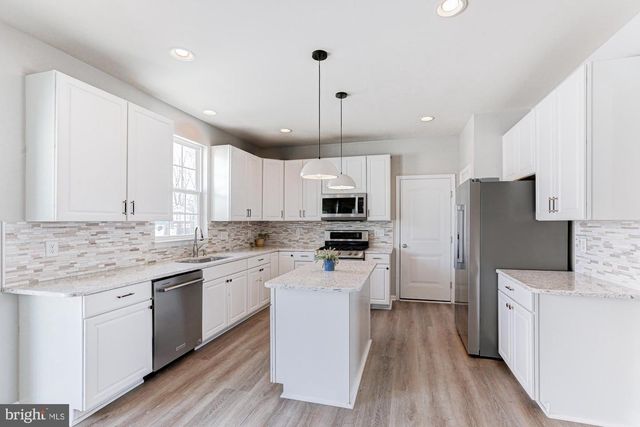 3 BARCUS CT, Townsend, DE 19734