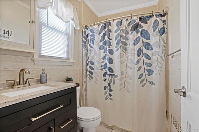 23-37 124th Street, College Point, NY 11356