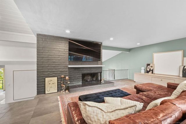 11009 Dutton Drive, La Mesa, CA 91941