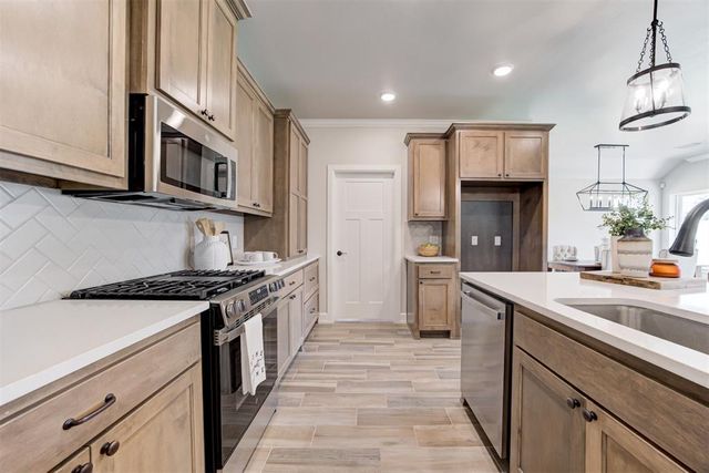 4933 Desert Willow Lane, Edmond, OK 73034