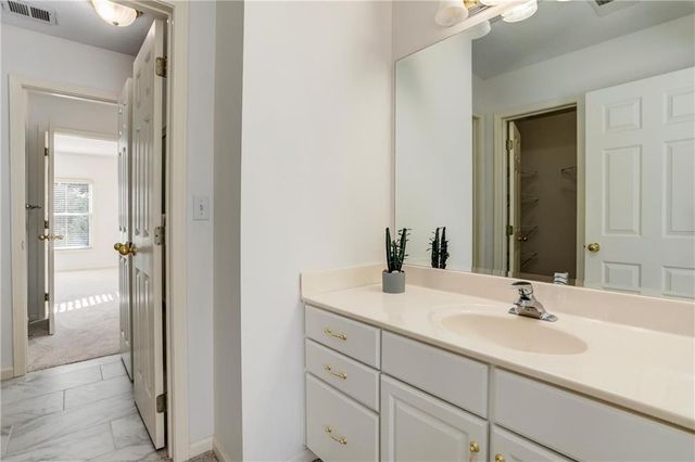 6302 W 133rd Terrace, Overland Park, KS 66209
