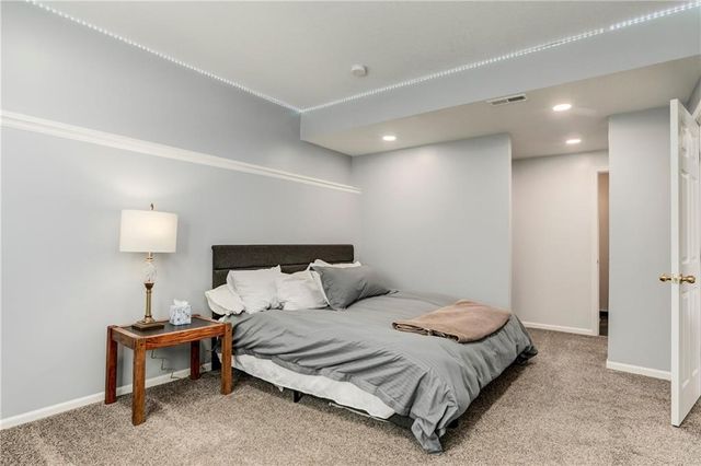 6302 W 133rd Terrace, Overland Park, KS 66209