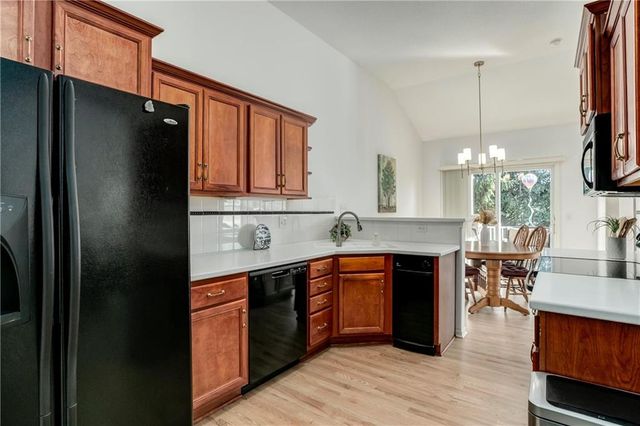 6302 W 133rd Terrace, Overland Park, KS 66209