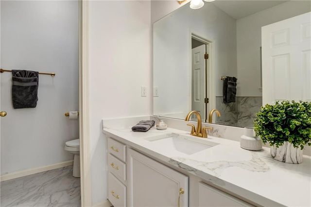 6302 W 133rd Terrace, Overland Park, KS 66209