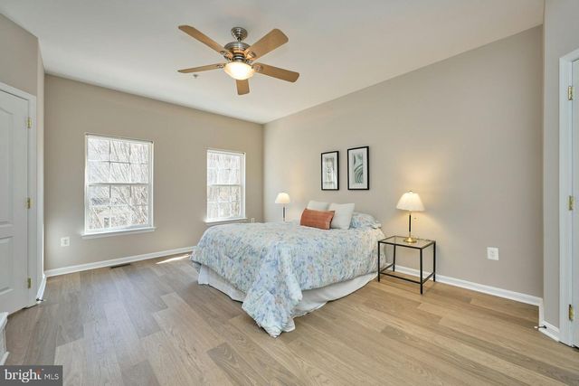 7166 LITTLE THAMES DR, Gainesville, VA 20155