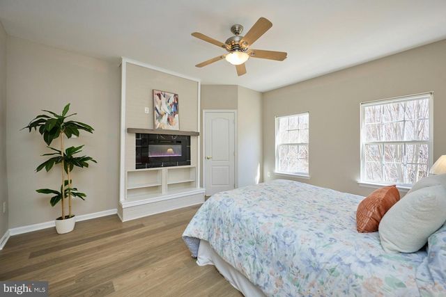 7166 LITTLE THAMES DR, Gainesville, VA 20155