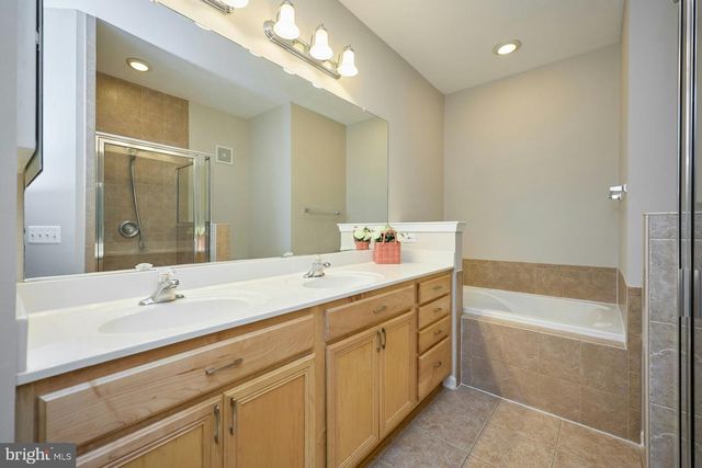 7166 LITTLE THAMES DR, Gainesville, VA 20155