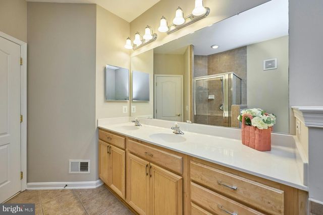 7166 LITTLE THAMES DR, Gainesville, VA 20155