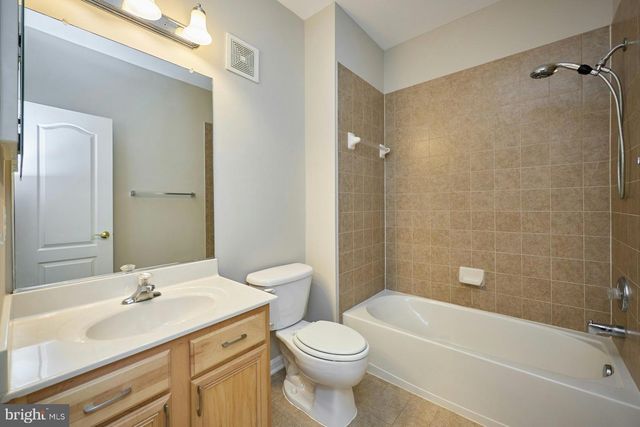 7166 LITTLE THAMES DR, Gainesville, VA 20155