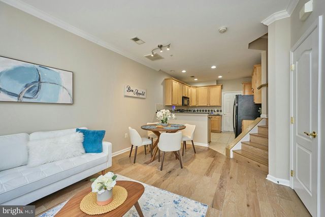 7166 LITTLE THAMES DR, Gainesville, VA 20155