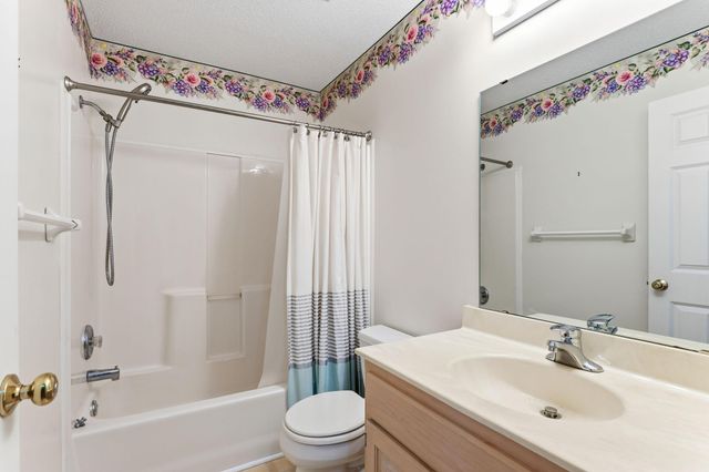 2131 Viking Boulevard NW, Oak Grove, MN 55011