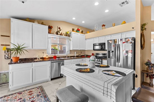 260 Prairie Rose Street, Henderson, NV 89015