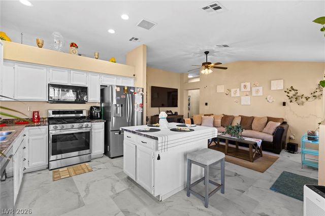 260 Prairie Rose Street, Henderson, NV 89015