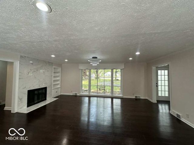 8500 N Meridian Street, Indianapolis, IN 46260