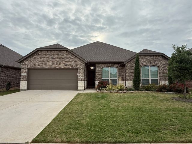 137 Constitution Drive, Joshua, TX 76058