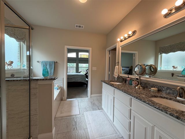 137 Constitution Drive, Joshua, TX 76058