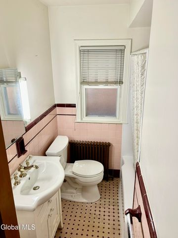 3142 Turnbull Street, Rotterdam, NY 12306