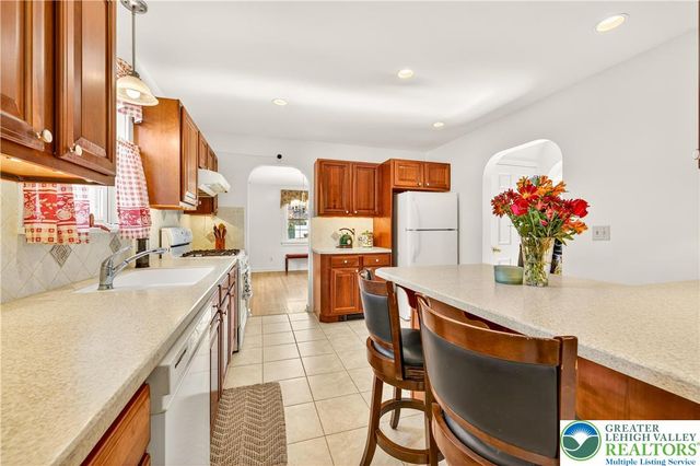 624 Delaware Avenue, Hellertown Boro, PA 18055