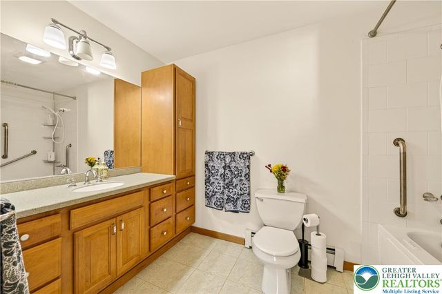 624 Delaware Avenue, Hellertown Boro, PA 18055