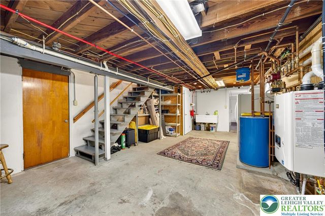 624 Delaware Avenue, Hellertown Boro, PA 18055