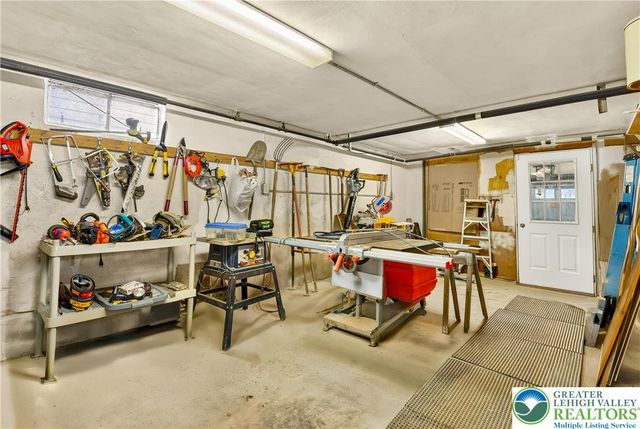 624 Delaware Avenue, Hellertown Boro, PA 18055