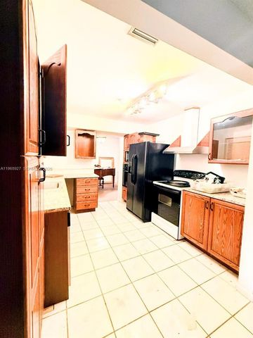 766 NW 24th Avenue, Delray Beach, FL 33445