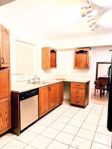 766 NW 24th Avenue, Delray Beach, FL 33445