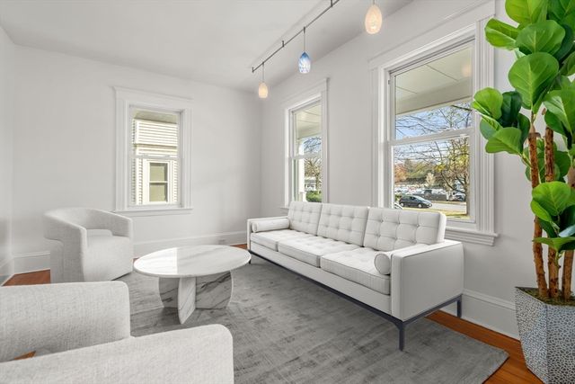 2065 Commonwealth Avenue 2065, Newton, MA 02466